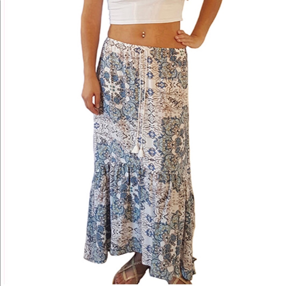 Boutique maxi skirt